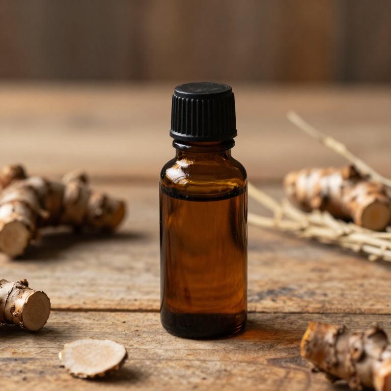 curcuma longa essential oil